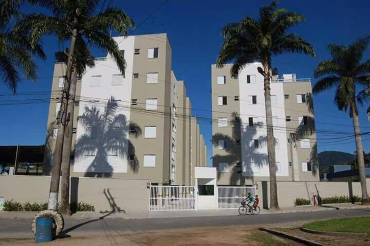 Condominio Jdm Das Palmeiras Убатуба Экстерьер фото